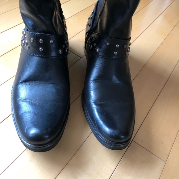 Naturalizer, Women’s 8, Black leather Rivalry Stud Moto Boots, EUC - Picture 6 of 16